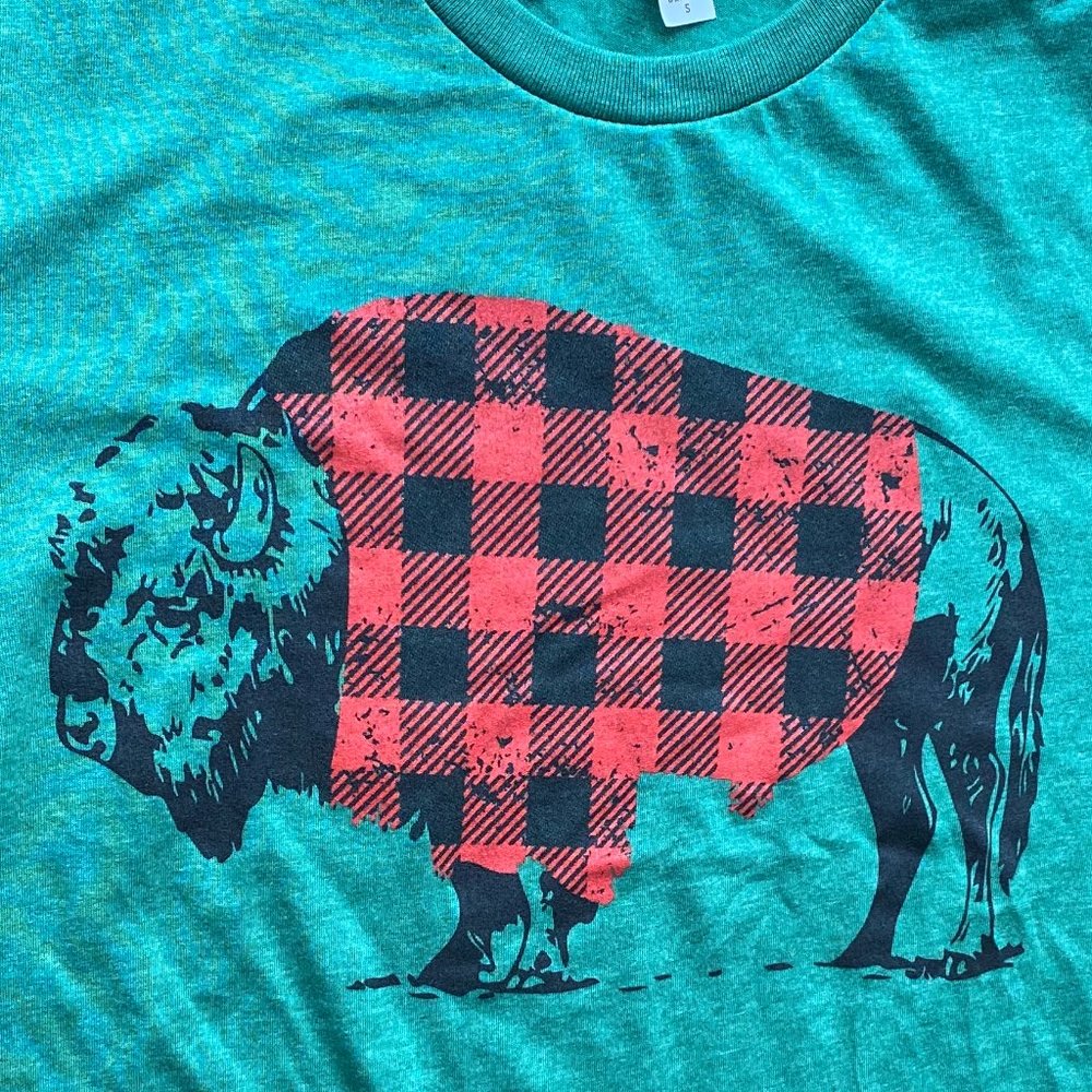 Buffalo Plaid Graphic Tee - Heathered Grass Green